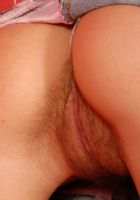 Viki Upskirt Spreads, Viki (vik039) ATK Natural & Hairy: Viki (Viki Upskirt Spreads)