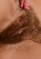 Hairy Viola spreads her bush, Viola Starr (vio021) ATK Archives: Viola Starr (Hairy Viola spreads her bush)