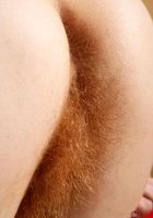 Hairy MILF Zia spreads her bush, Zia (zia002) ATK Natural & Hairy: Zia (Hairy MILF Zia spreads her bush)